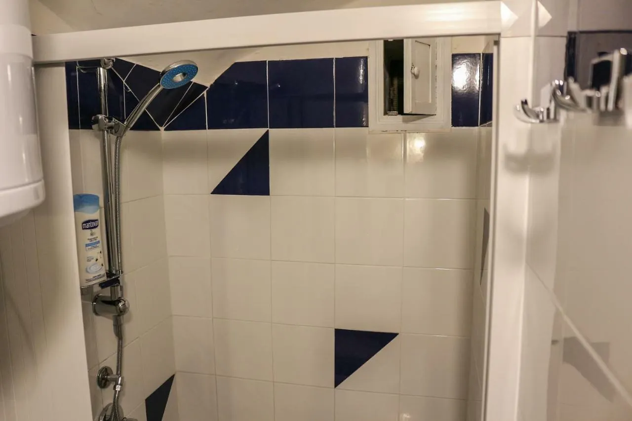 Small Suite Chiatamone Napoli Italien
