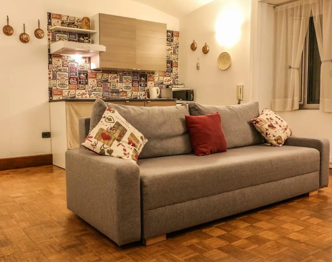 Feriehus Small Suite Chiatamone Napoli Italien